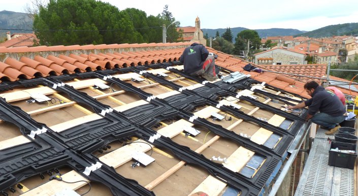 Los Masos raccords chantier toit Mairie