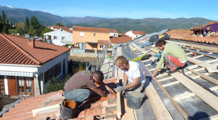 Los Masos chantier toit Mairie